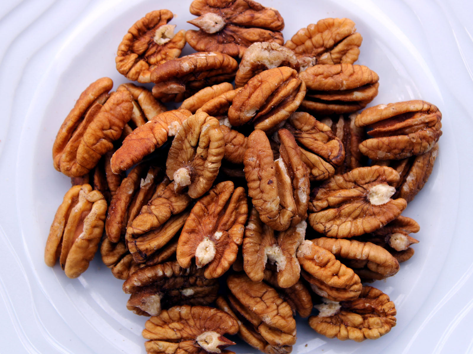 Organic Texas Desirable Pecan Halves Ponderosa Pecan Farms